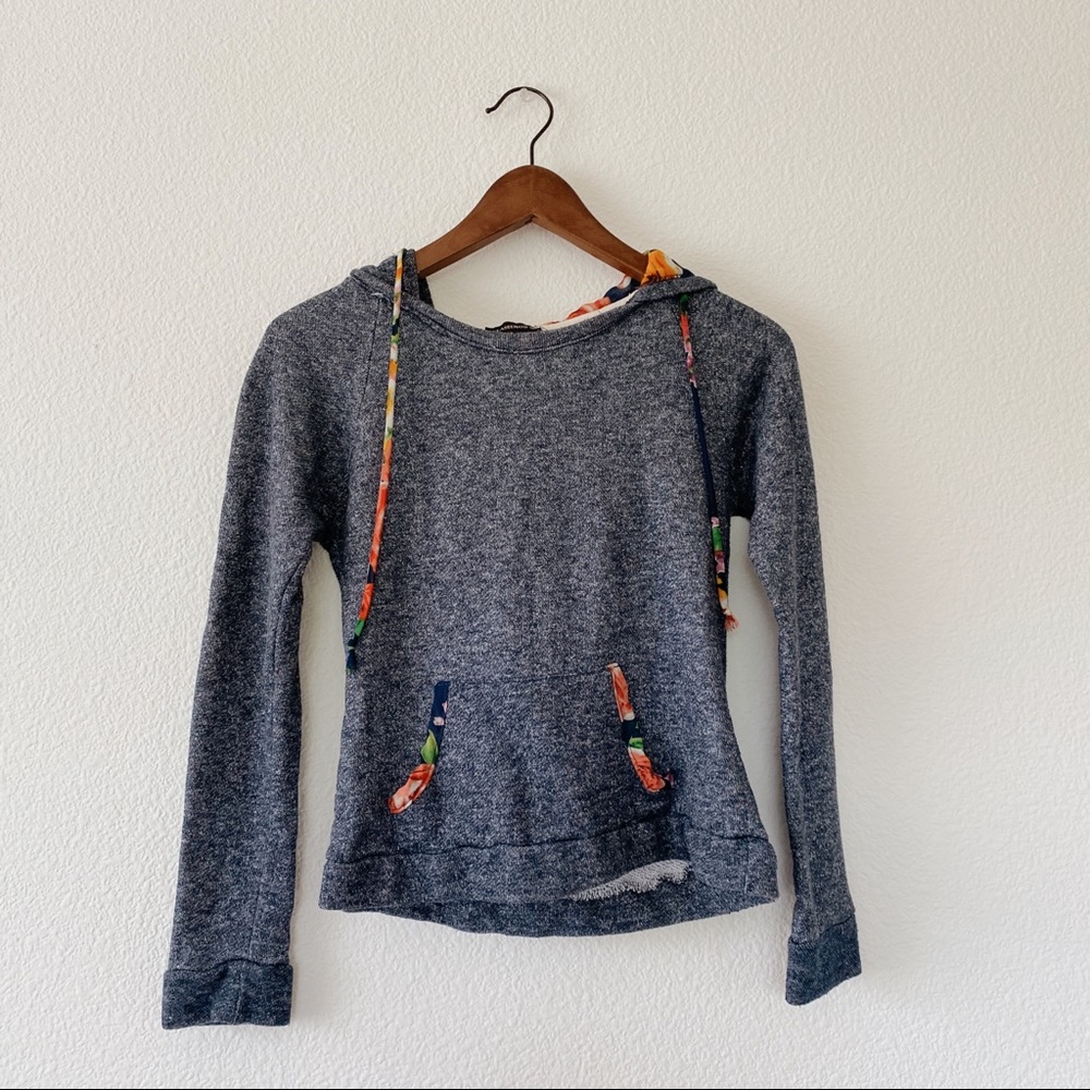 💚 5 for $10 💚 Floral Hoodie